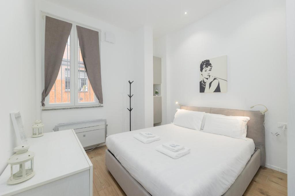 Bocconi White Apartment - 1
