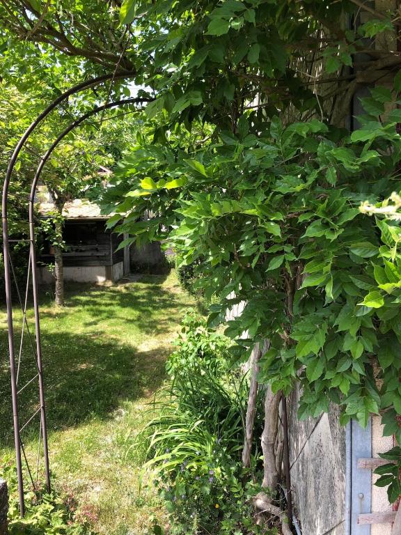 Family home, Pleasant and ideally located - 1