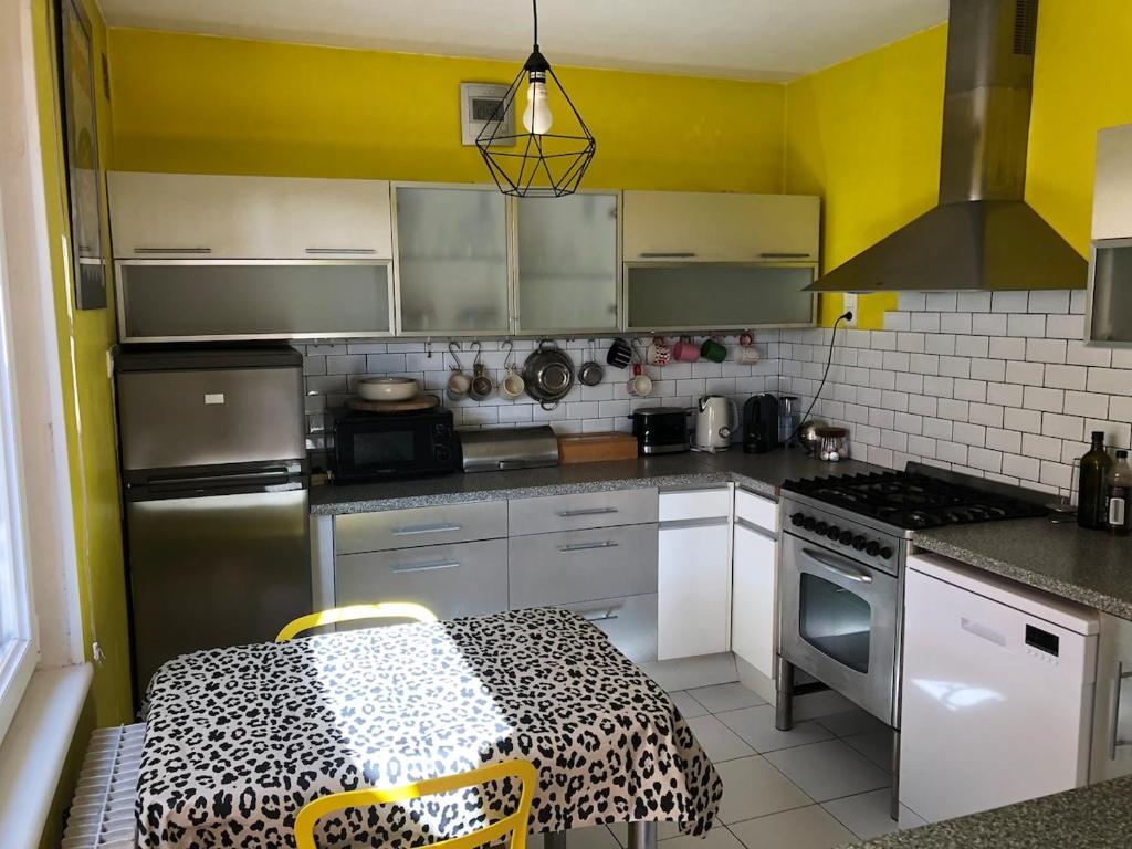 Family home, Pleasant and ideally located - 4