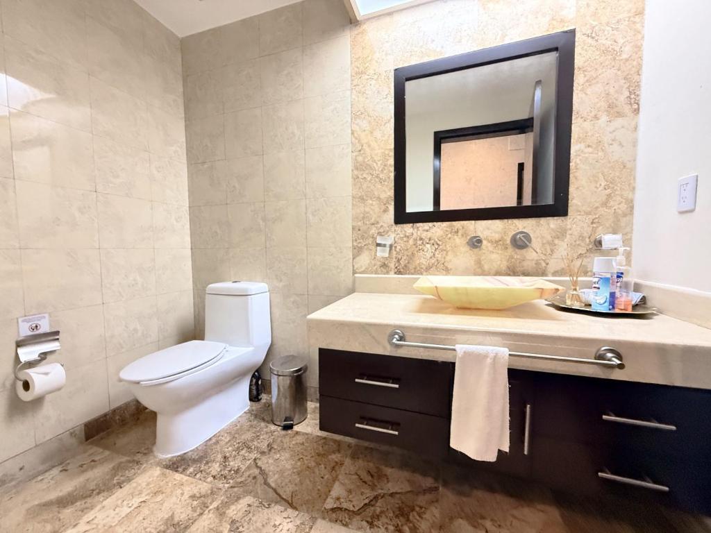 Luxury Oceanfront 3BR Condo with Private Plunge Pool at El Faro - 3