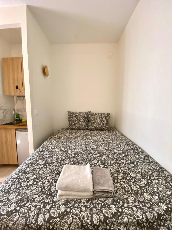 Paris 15eme Cozy Studio Walk to Eiffel Tower Steps to Multiple Metro Lines - 2