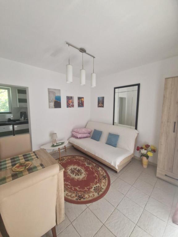 Cute studio with garden and terrace,by the sea - 3