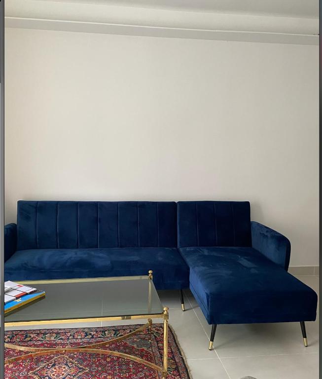 Chic 1-BR with Terrace, AC & Wi-Fi - 4