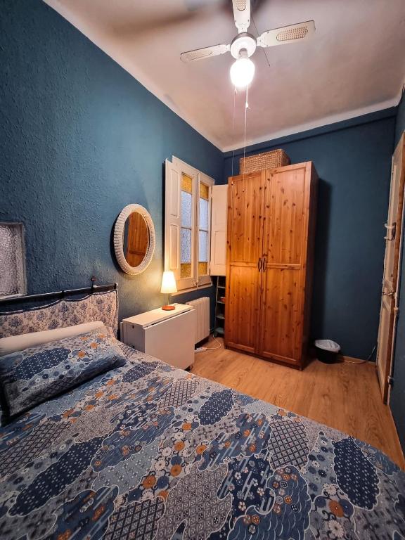 Double Blue Sea Room Glorias City Centre Nearby - 2