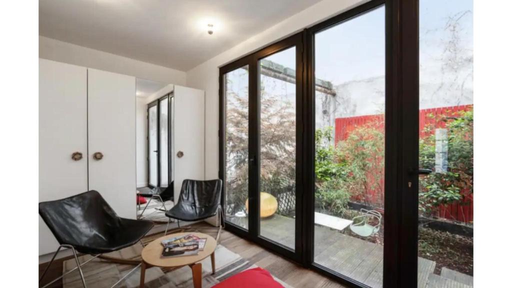 Parisian Apartment With Terrace in Saint Michel-Notre Dame - 1