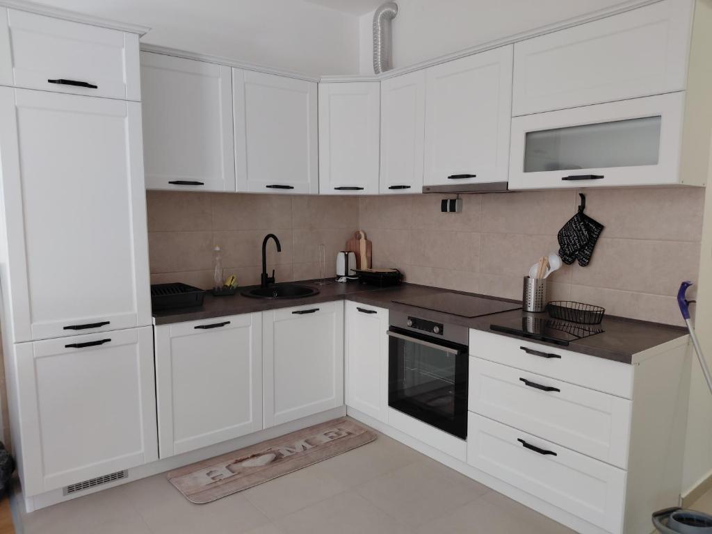 St Duke Residence - Modern One Bedroom Apartment With Terrace - 2