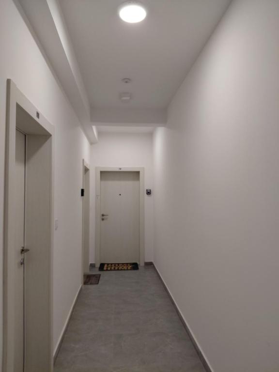 St Duke Residence - Modern One Bedroom Apartment With Terrace - 3