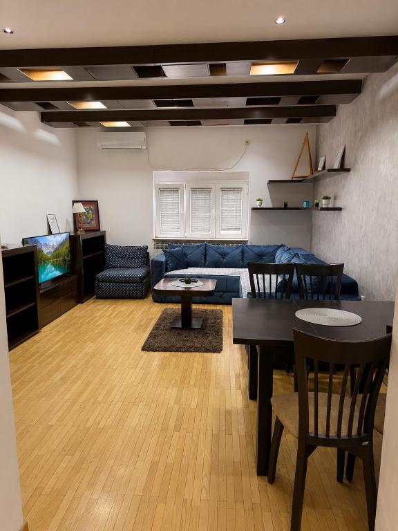Apartment Central Square - 2