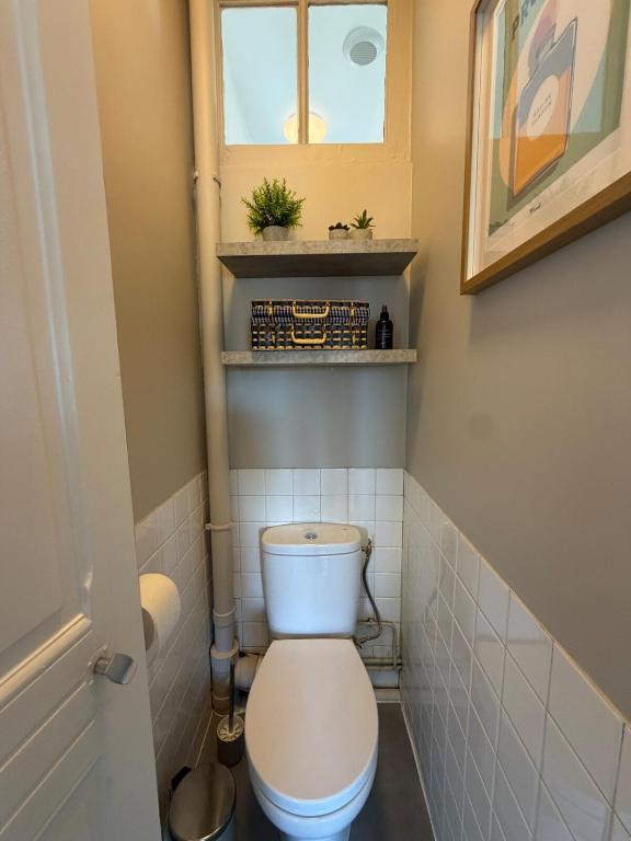 Elegant Renovated 2-Bedroom Apartment Train Station & Downtown Vichy - 5