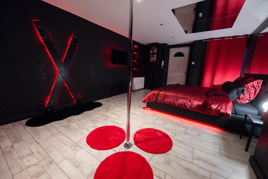 LOVE ROOM - 3 DÉSIRS - Entre Passion, Tentation et Évasion - 3