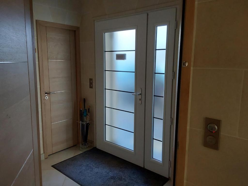 Appartement avec vue sur le lac de Serre-Ponçon - 2