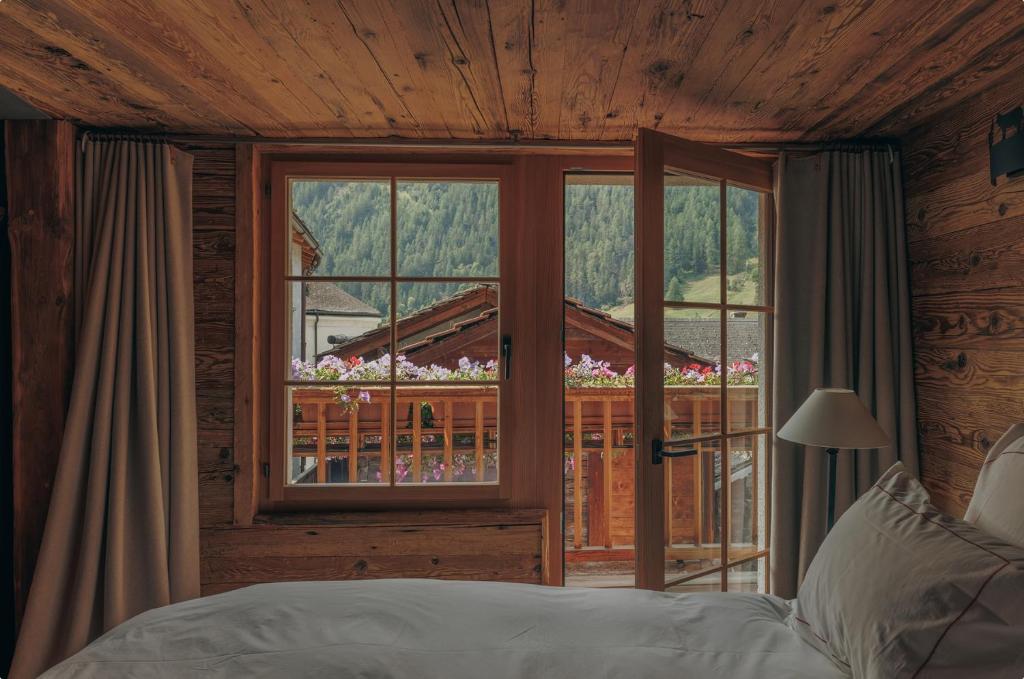 Le Rucher - Hotel Le Central & Chalets - 2