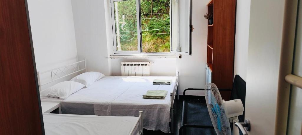 Private Room near City Center Shared Bathroom - 3