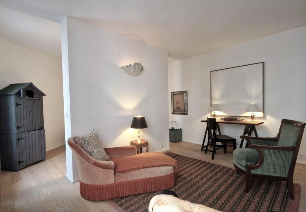 My Peaceful Haven in Center Paris Bastille by lift - 2