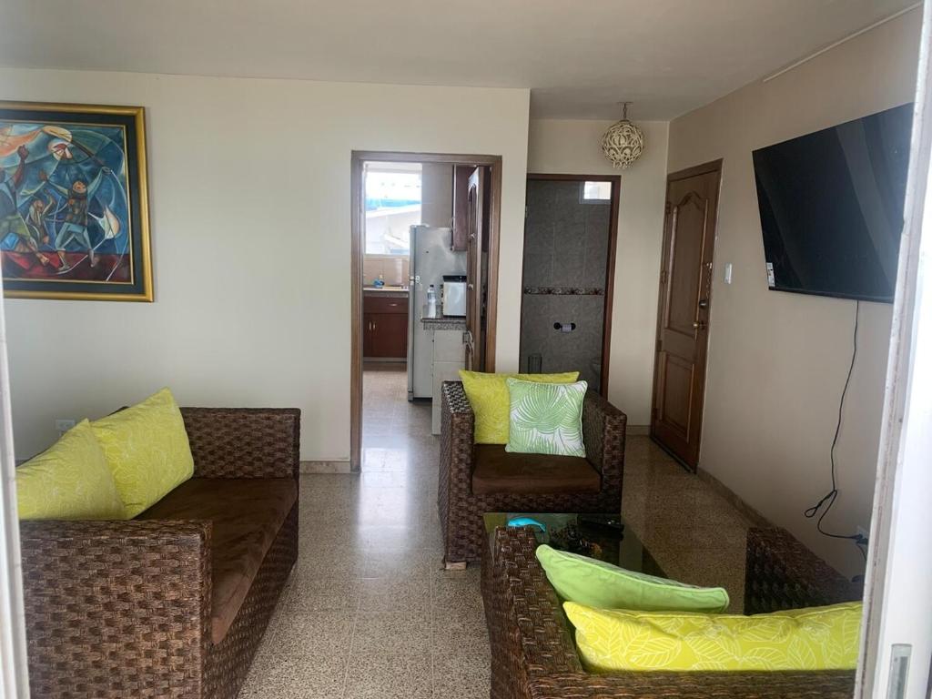 3 bedroom beachfront in Playa de Salinas - 2