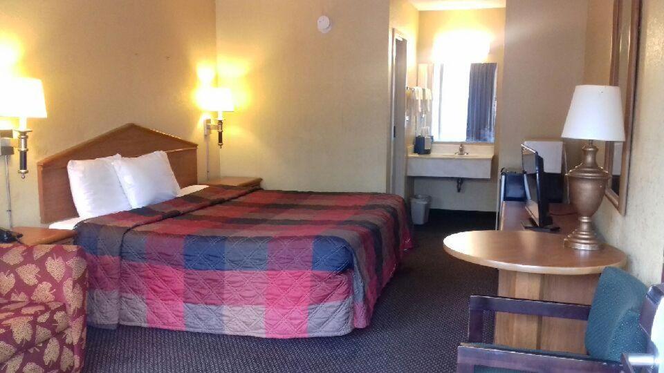 Budgetel Inn and Suites – Birmingham, AL