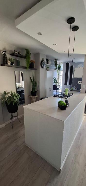 Departamento centrico con balcon - 4