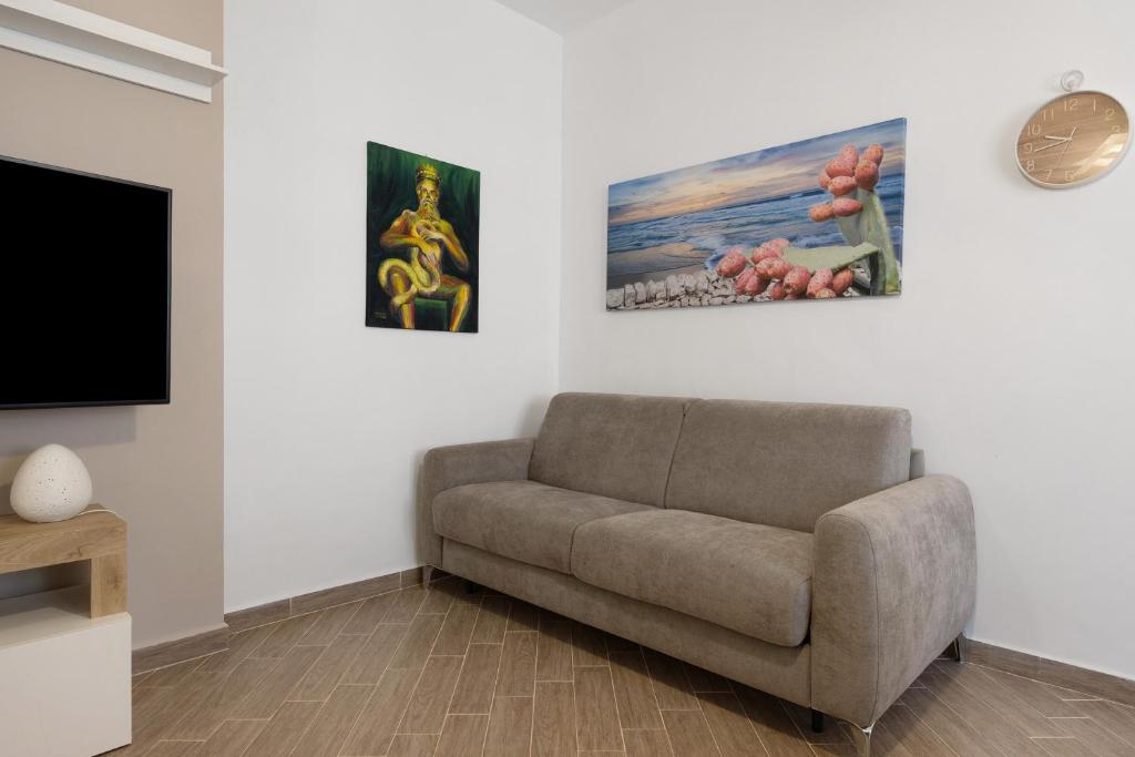 Freedom house Palermo - 1