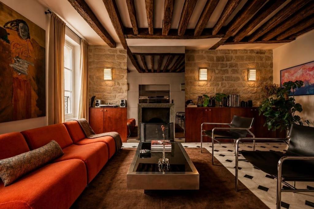 Maison Tournelles Art, Design - 1