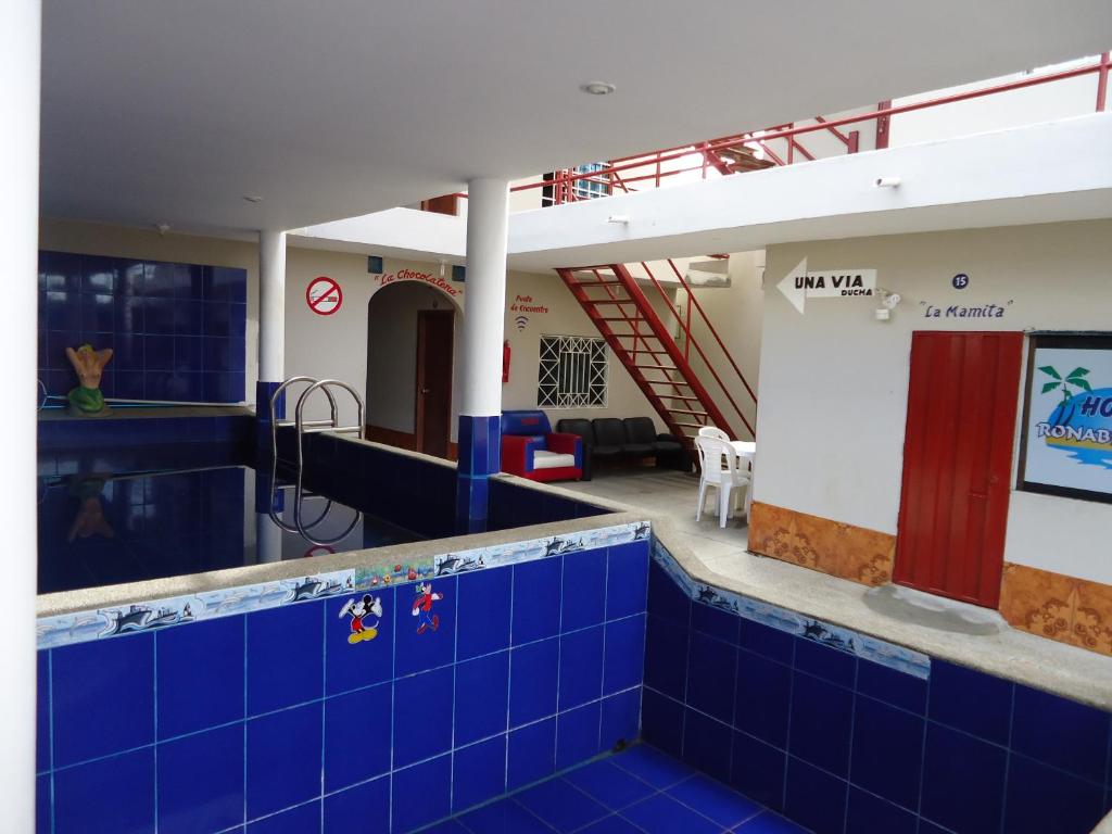 Ronabi Beach Hotel photo