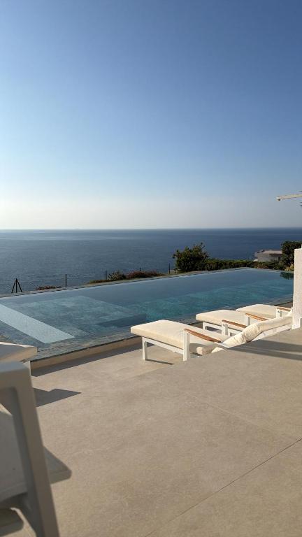 Villa de Charme vue spectaculaire mer, 8 personnes a Manilva,piscine chauffée - 2