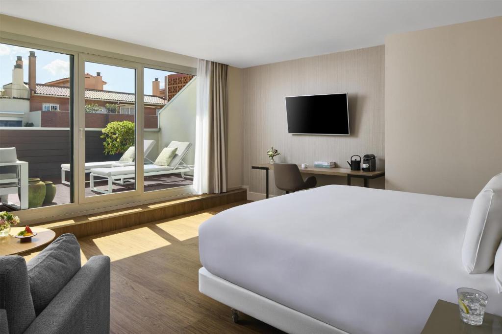 NH Sants Barcelona - 1