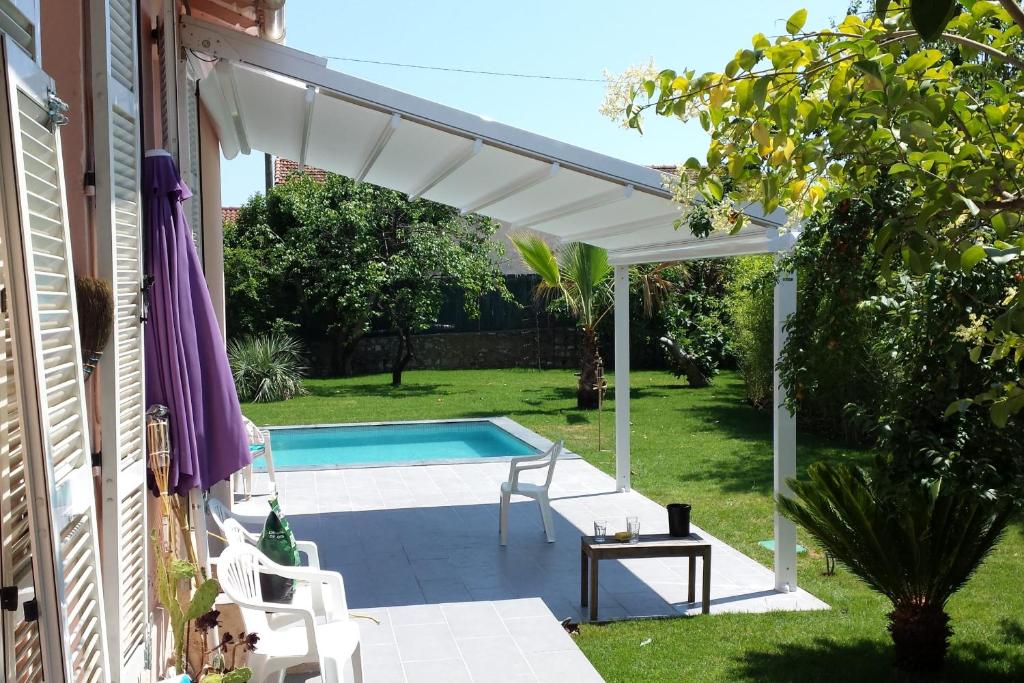 Holiday home in the city-center of Antibes with a private pool - 4