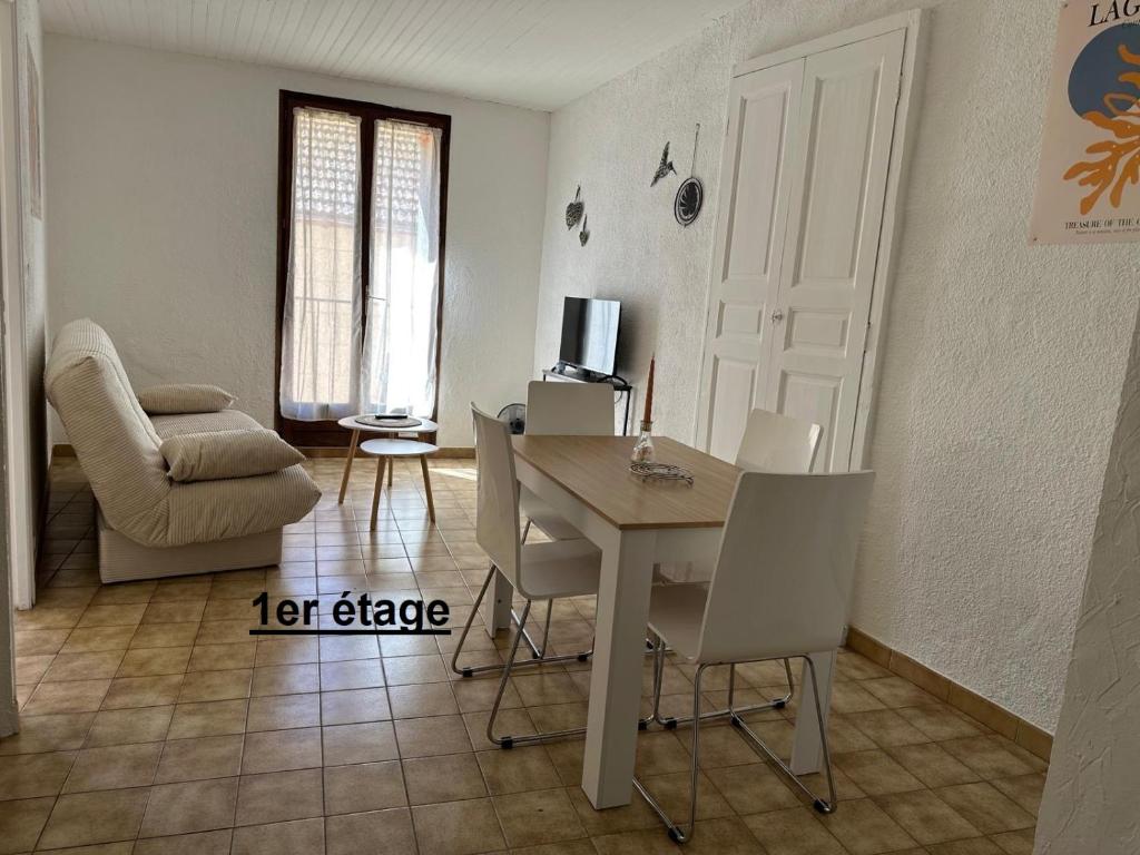 Appartement T2, 4 couchages avec balcon, tout proche de la cure thermale, centre-ville - 1