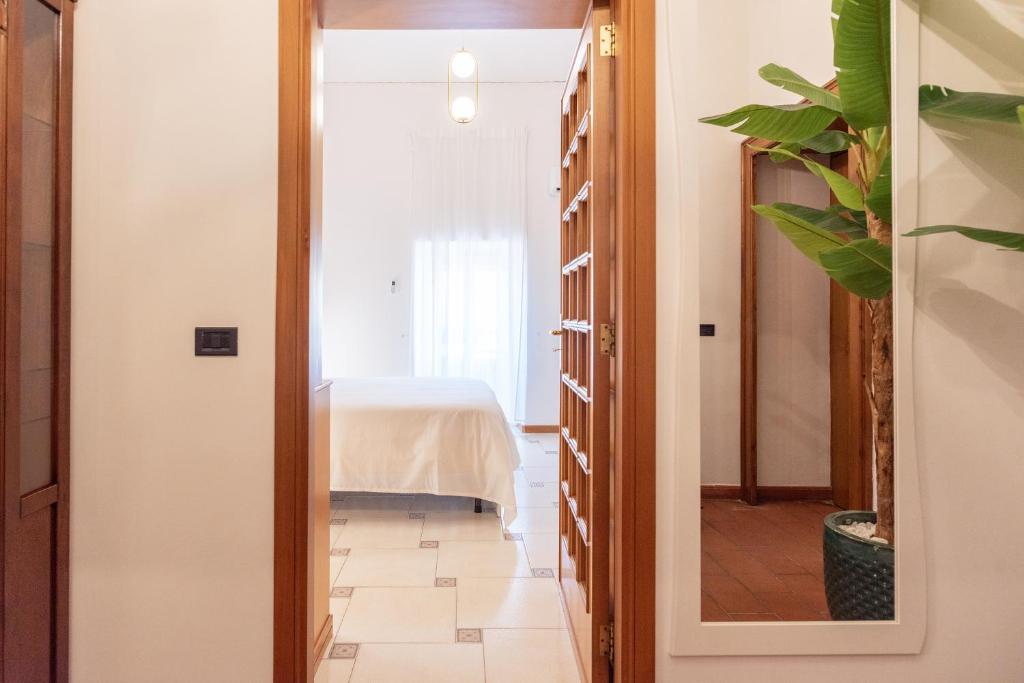 Palazzo Spinelli Apartments - 4