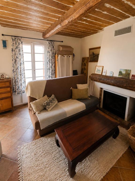 Loue maison de village à Hyères/ les Borrels - 5