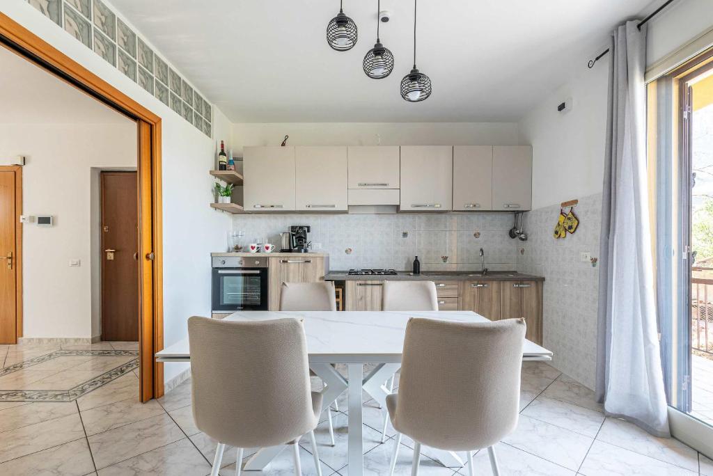 Spacious Apartment close to the Beach-Isola Summer - 5