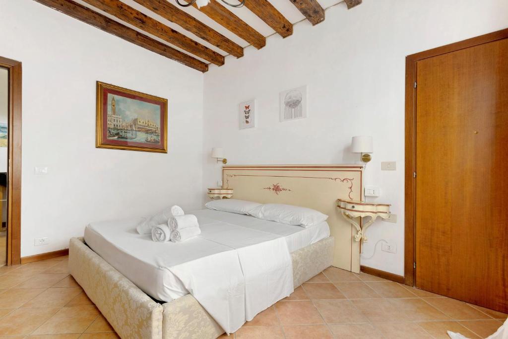 Rialto Rooms - 5