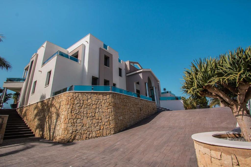 Villa Finisterra 55 en la mejor zona residencial - 2