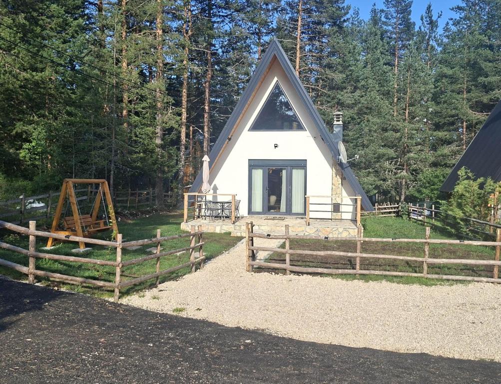 Pine Forest Chalet - 2