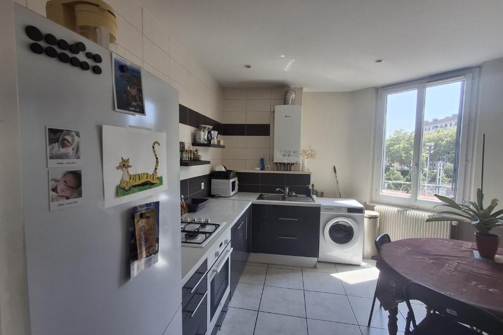 Appartement 42m proche parc Blandan et Rhône - 4