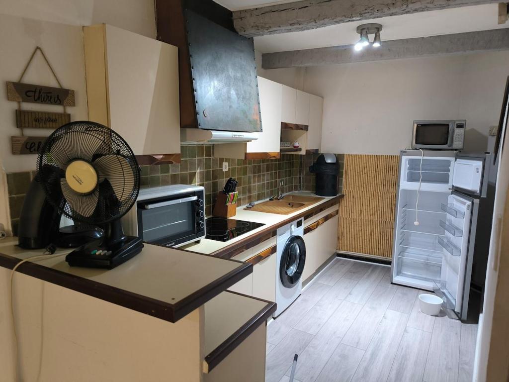 Studio spacieux et cozy à deux pas du port - 2