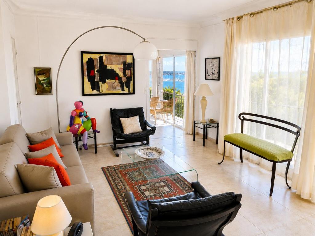 2 Bedrooms Cannes by Sweet Accommodation - 1