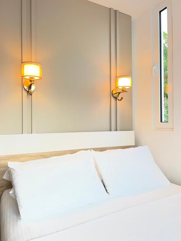 White Palace - 2