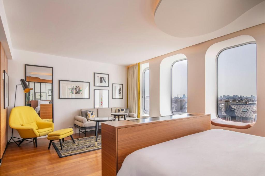 Renaissance Paris Republique Hotel & Spa - 3