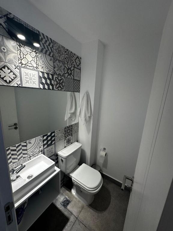 Amplio y luminoso departamento en General Paz 2 habitaciones - 5