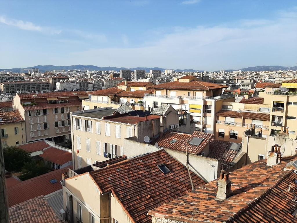 50m2 à 3 minutes à pied du Vieux-Port, Vue dégagée sur les toits - 2