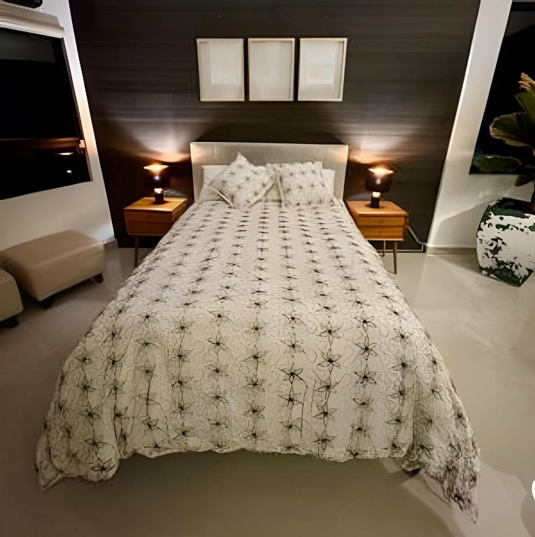 Depto. de lujo, zona residencial - 1