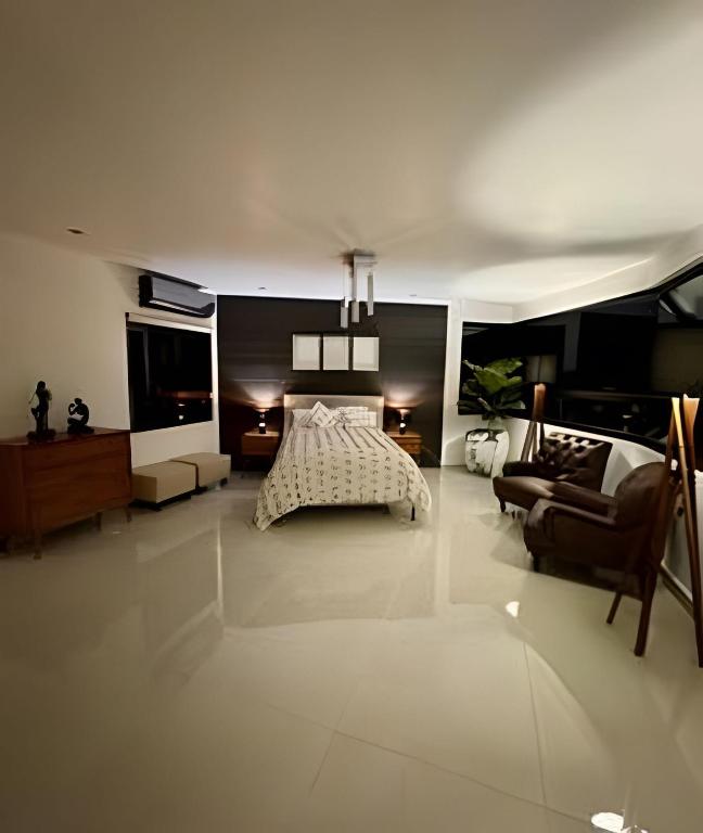 Depto. de lujo, zona residencial - 2