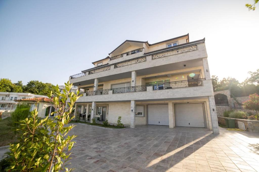 Villa Bari - 2