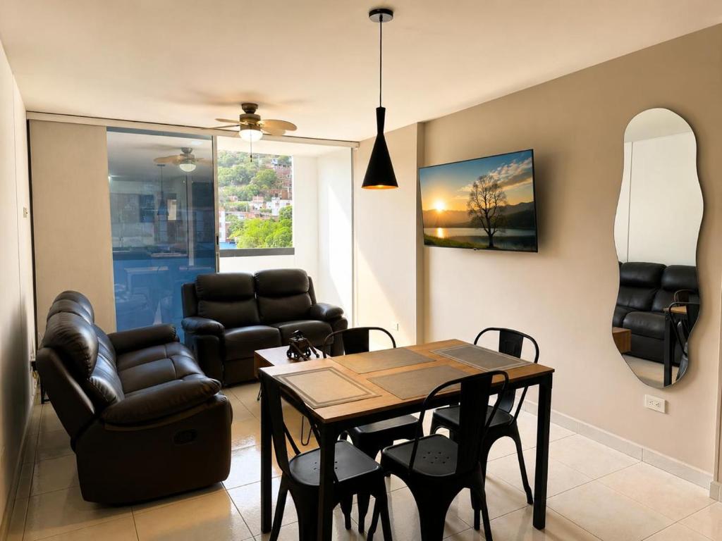Apartamento Inteligente, Excelente Ubicación - 1