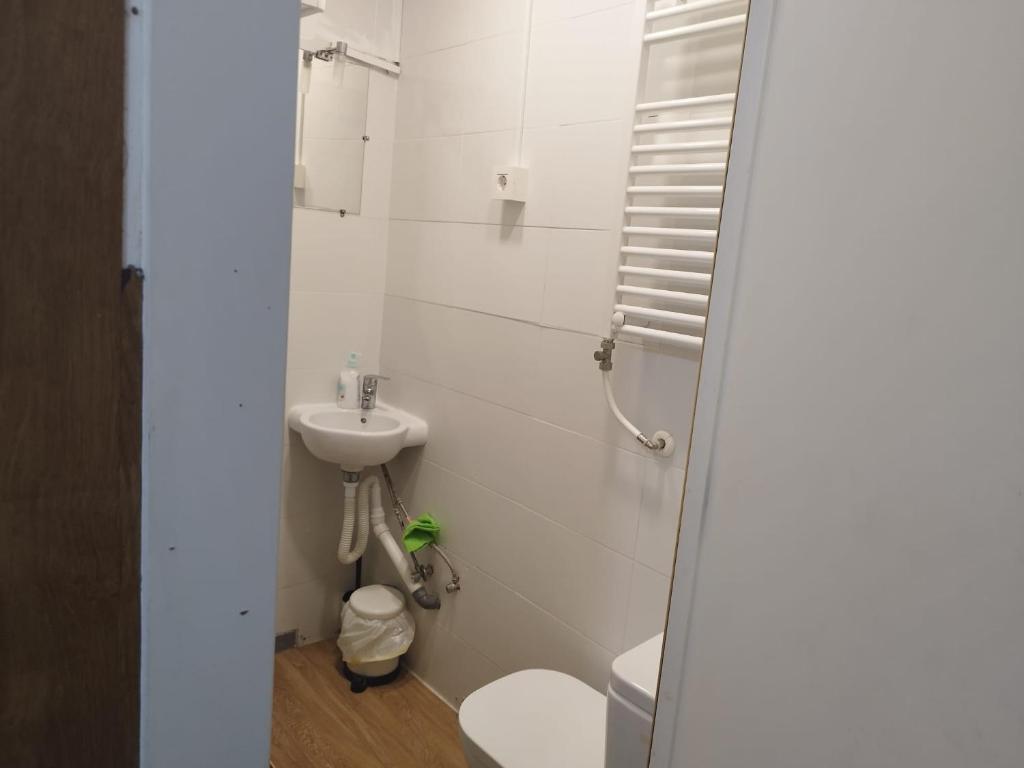 Zurriola Beach Guest House - 2