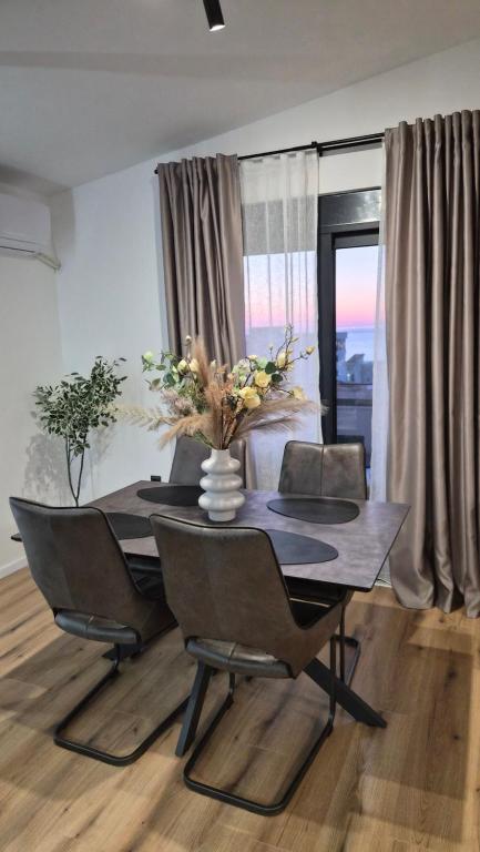 Bella Mare Apartments - 4