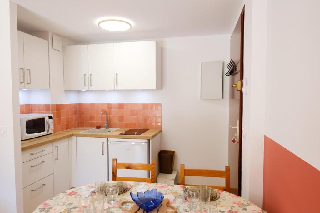Apartment with garden and parking in Sainte-Maxime - 3