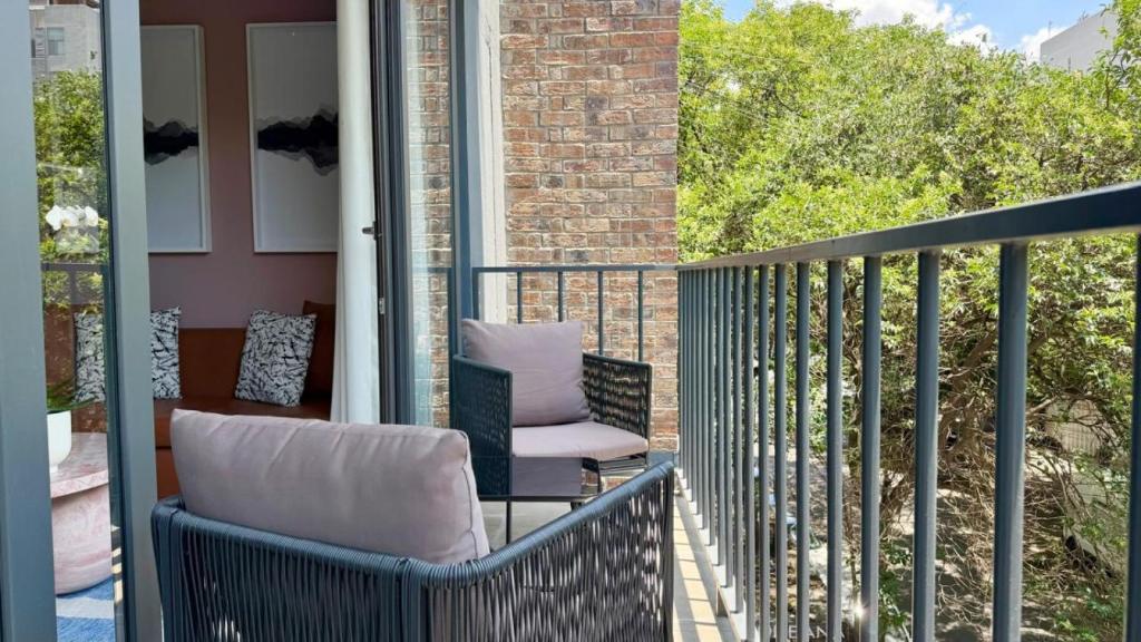 Modern & comfy · Roma-Condesa · Cama King · A/C · - 4