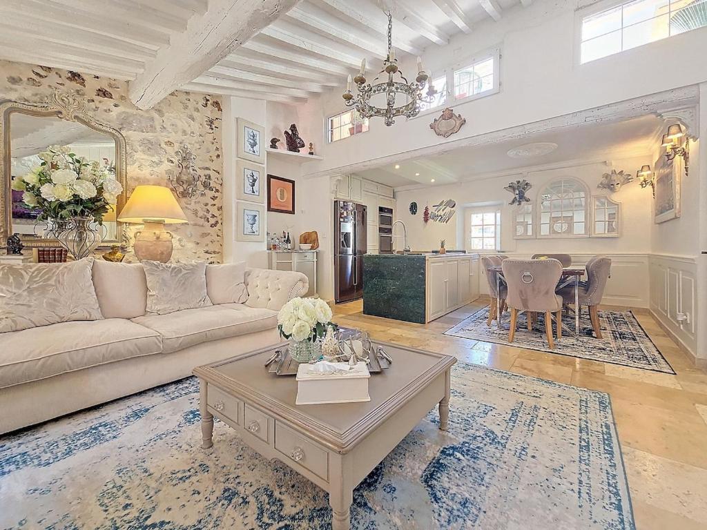 Antibes, Exeptional Apartment - 1